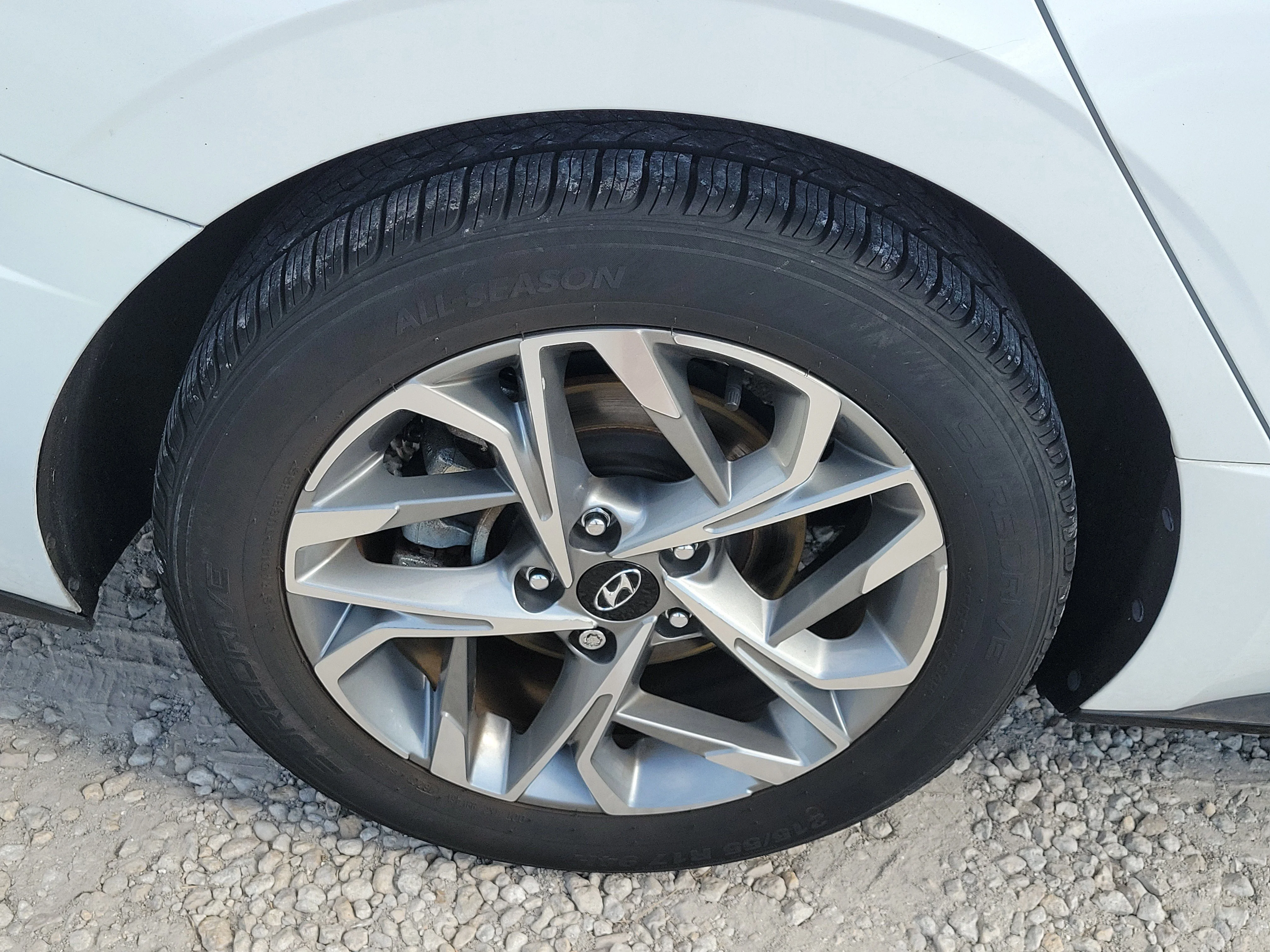 Used 2020 Quartz White Hyundai SEL image 10