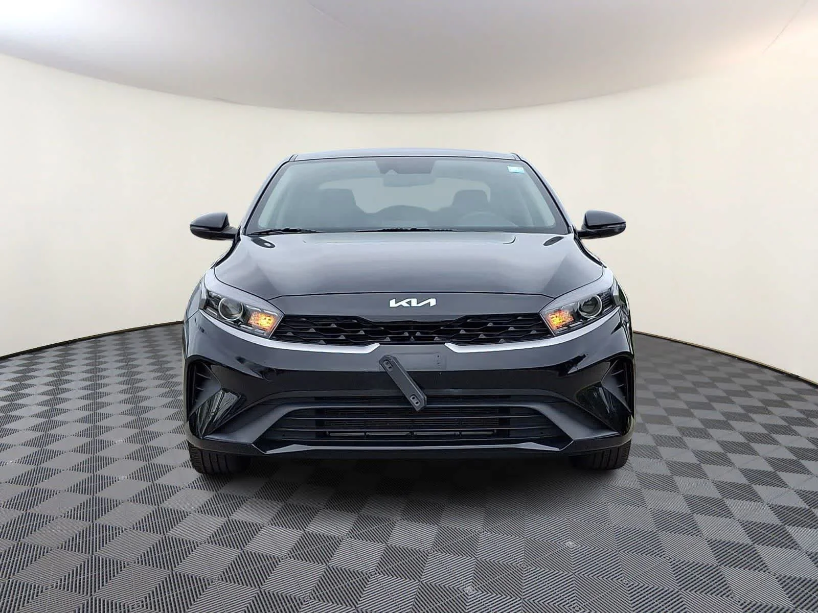 Used 2023 Aurora Black Kia LXS image 3