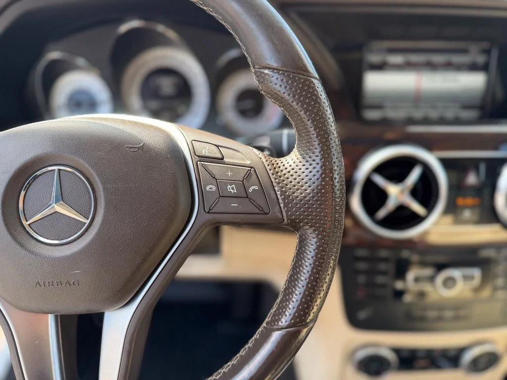Used 2014 White Mercedes-Benz GLK 250 image 26