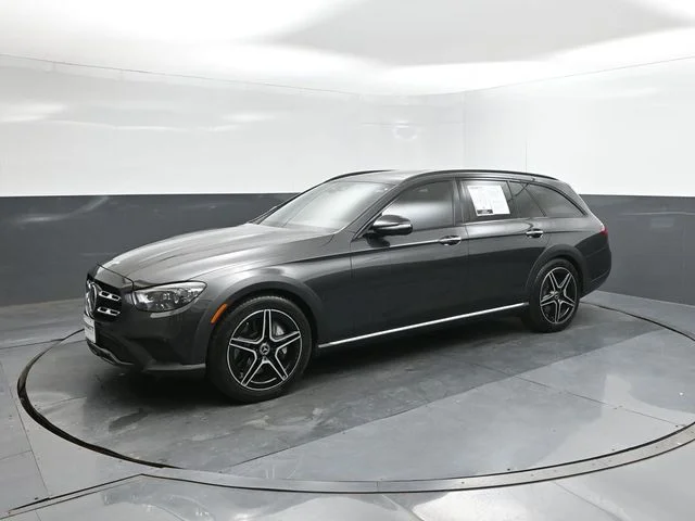 2021 Mercedes-Benz E-Class E450 4MATIC All-Terrain's photo