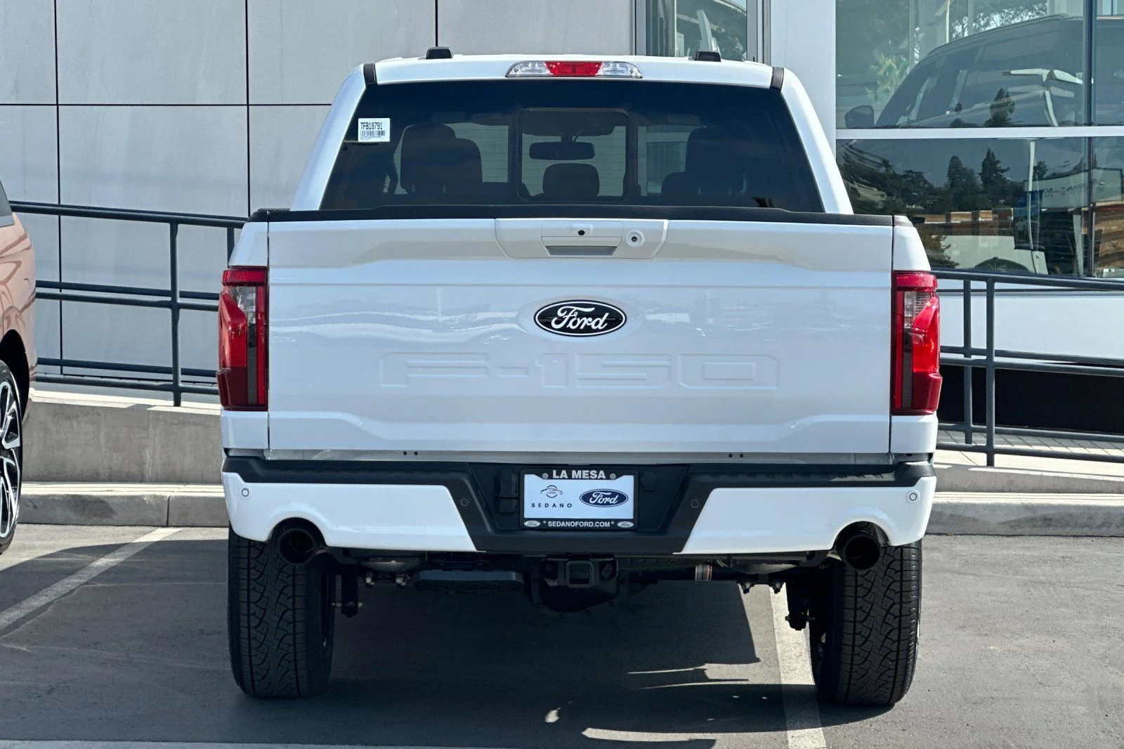 New 2026 Oxford White Ford XLT image 4