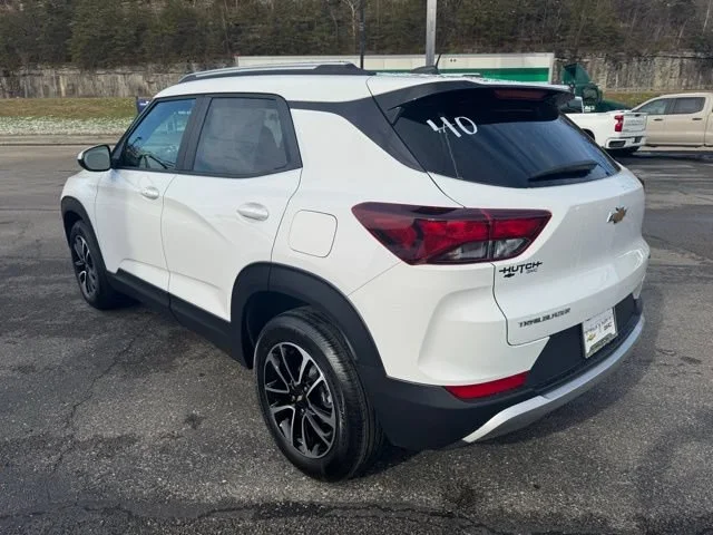 New 2026 Summit White Chevrolet LT image 6