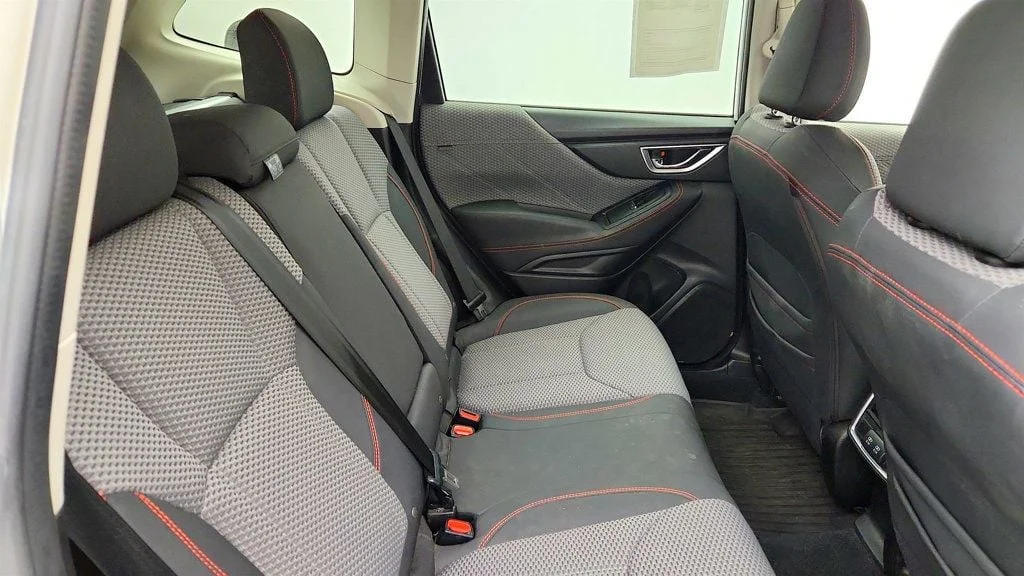 Used 2019 Crystal White Pearl Subaru 2.5i Sport w/ Multimedia Plus Audio & Blind Spot Detection image 22