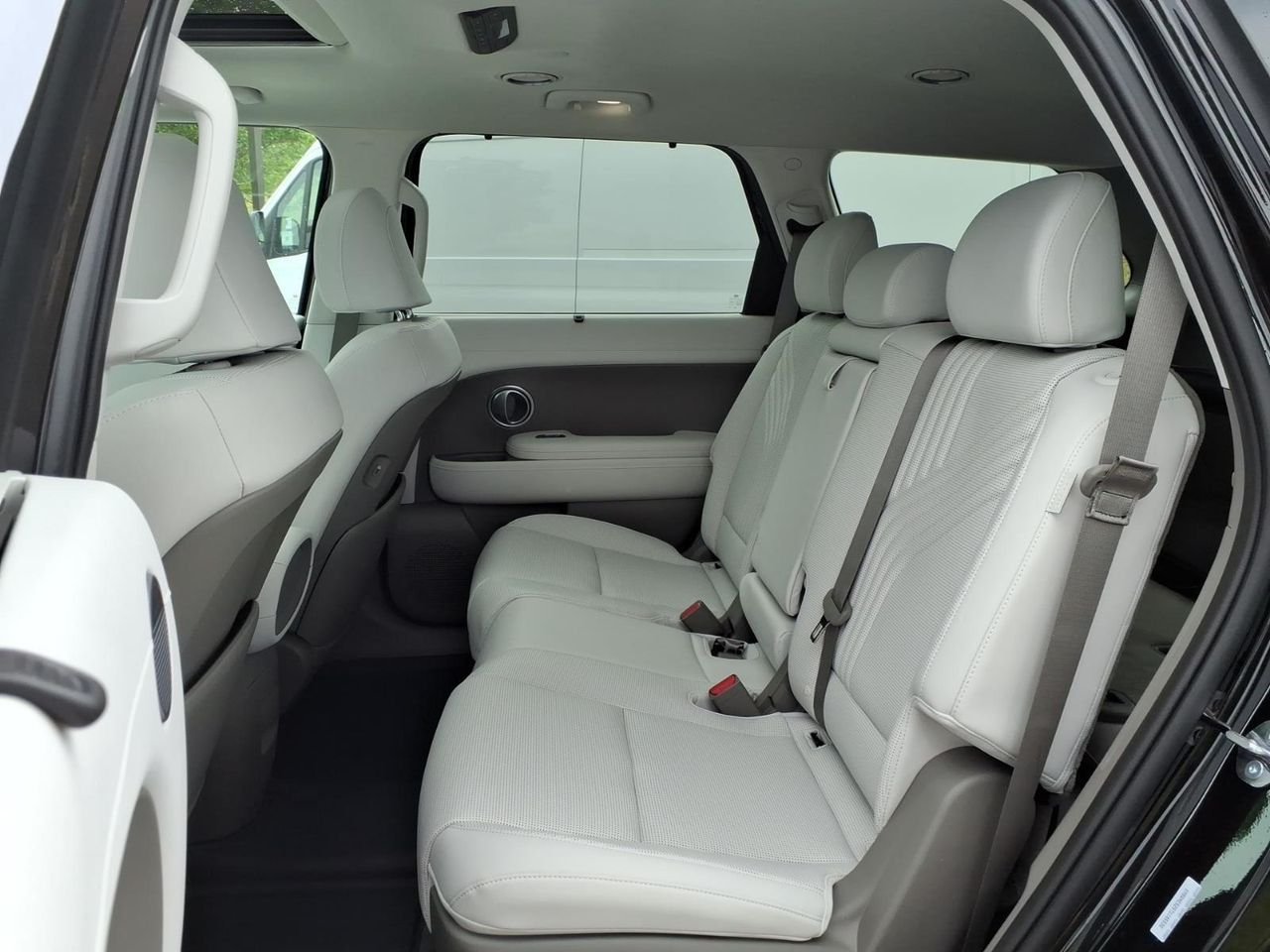 New 2026 Abyss Black Pearl Hyundai SEL Premium AWD image 15