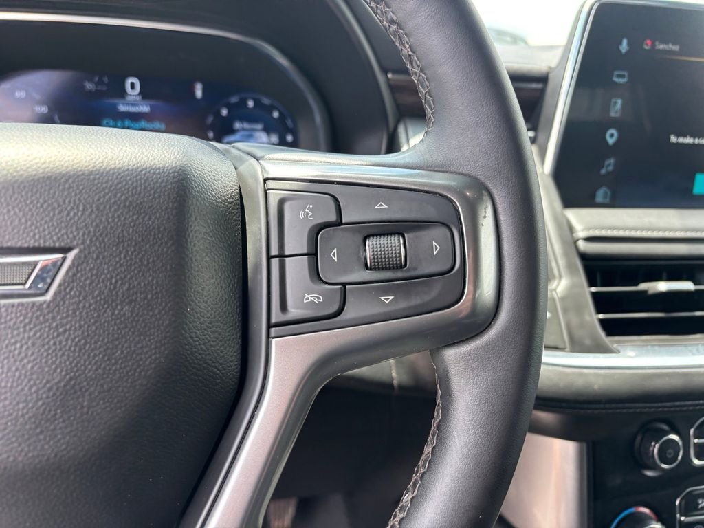 Used 2023 Gray Chevrolet Z71 image 16