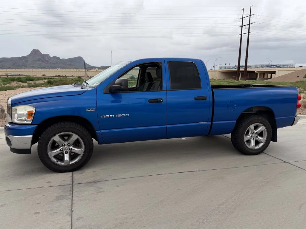 Used 2007 Blue Dodge SLT image 12