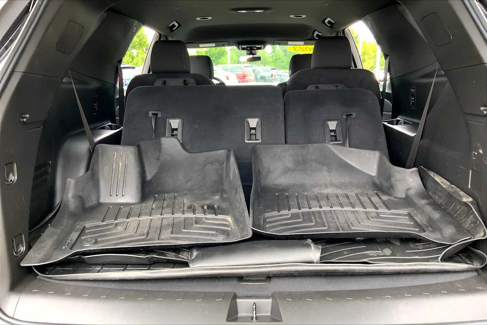 Used 2023 Mosaic Black Metallic Chevrolet LT Cloth image 34