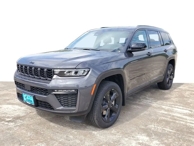 New 2026 Baltic Gray Metallic Clear-Coat Exterior Paint Jeep Limited image 2