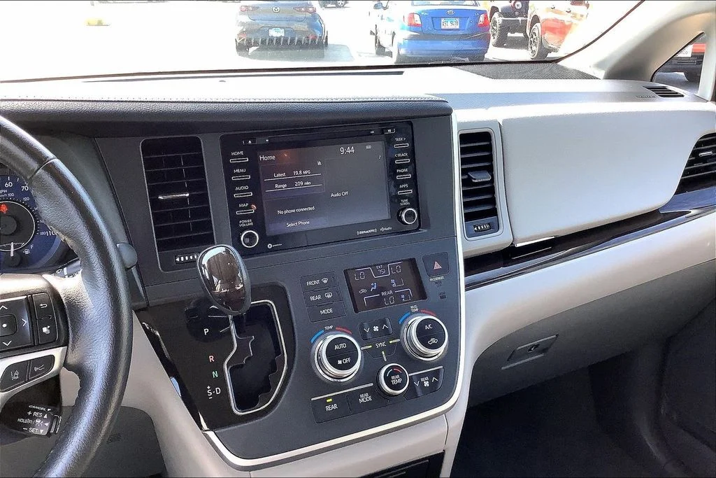 Used 2020 Red Toyota XLE image 6