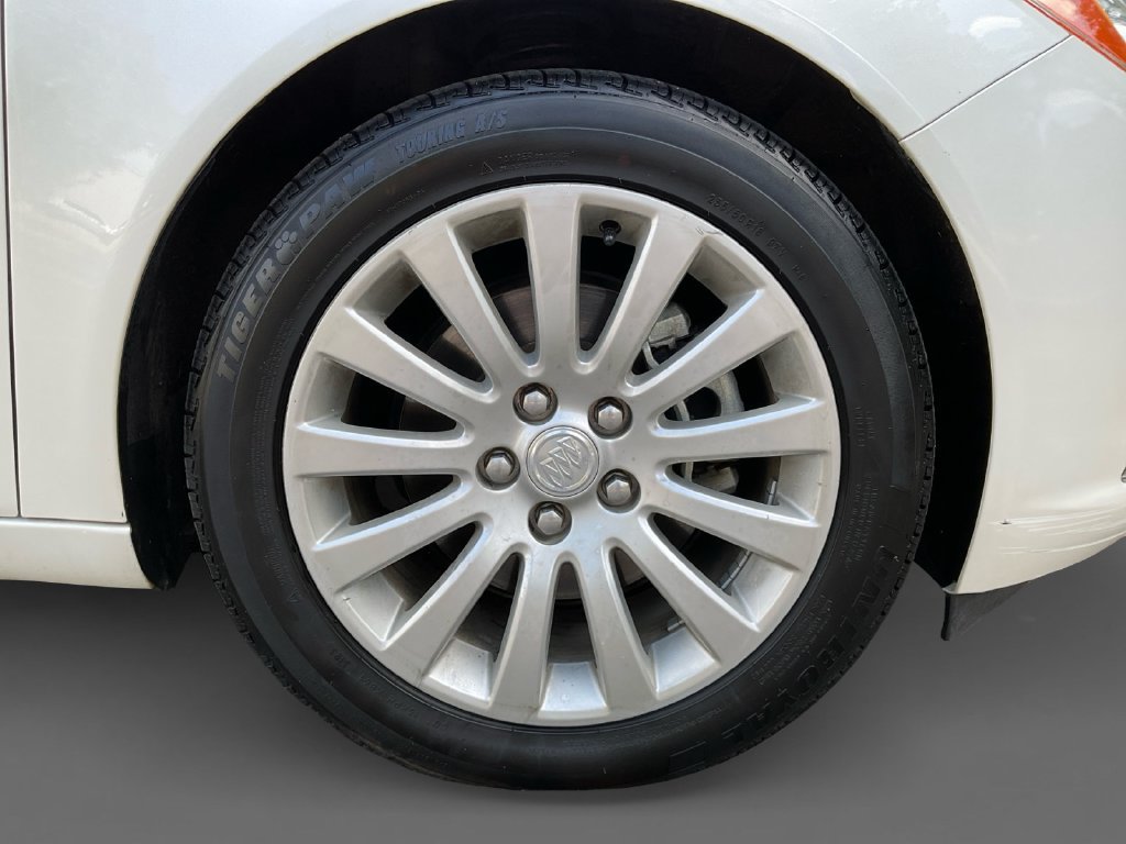 Used 2012 White Buick Premium I image 16