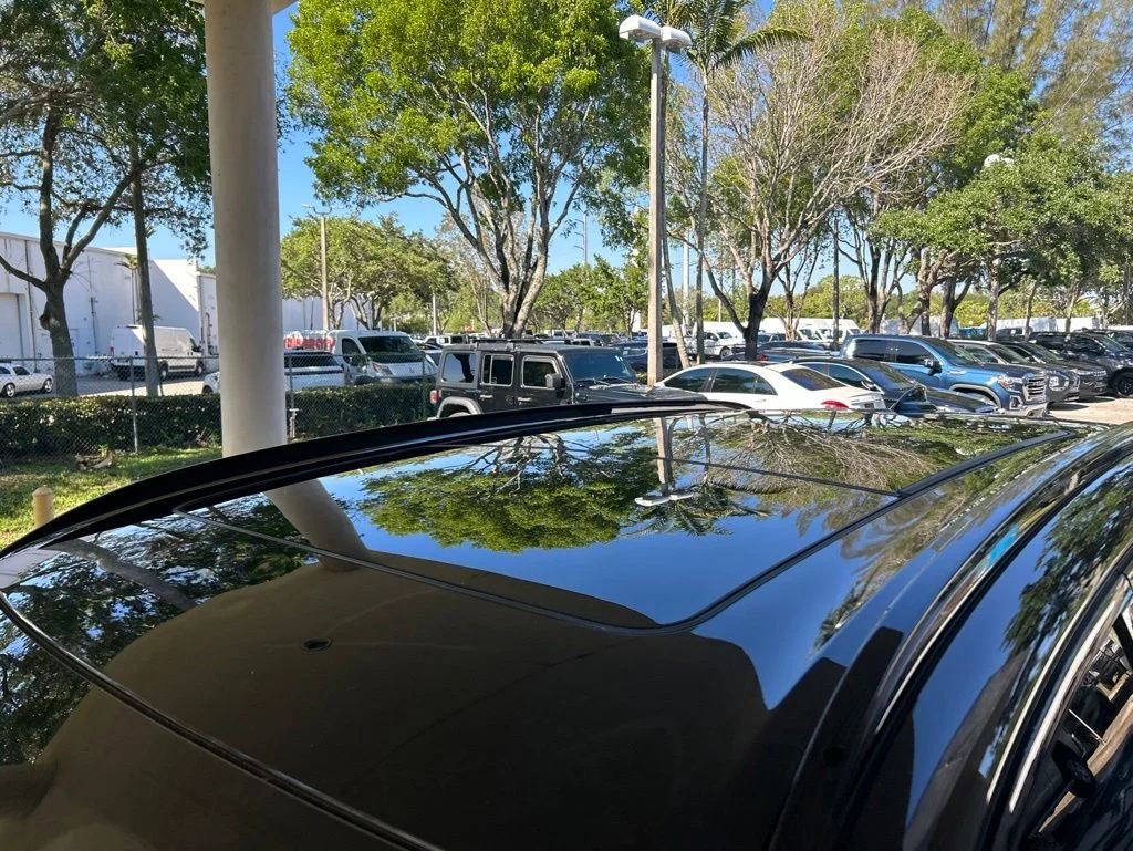 Used 2020 Black BMW sDrive40i image 14