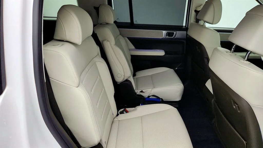 Used 2025 Serenity White Hyundai Calligraphy AWD image 24