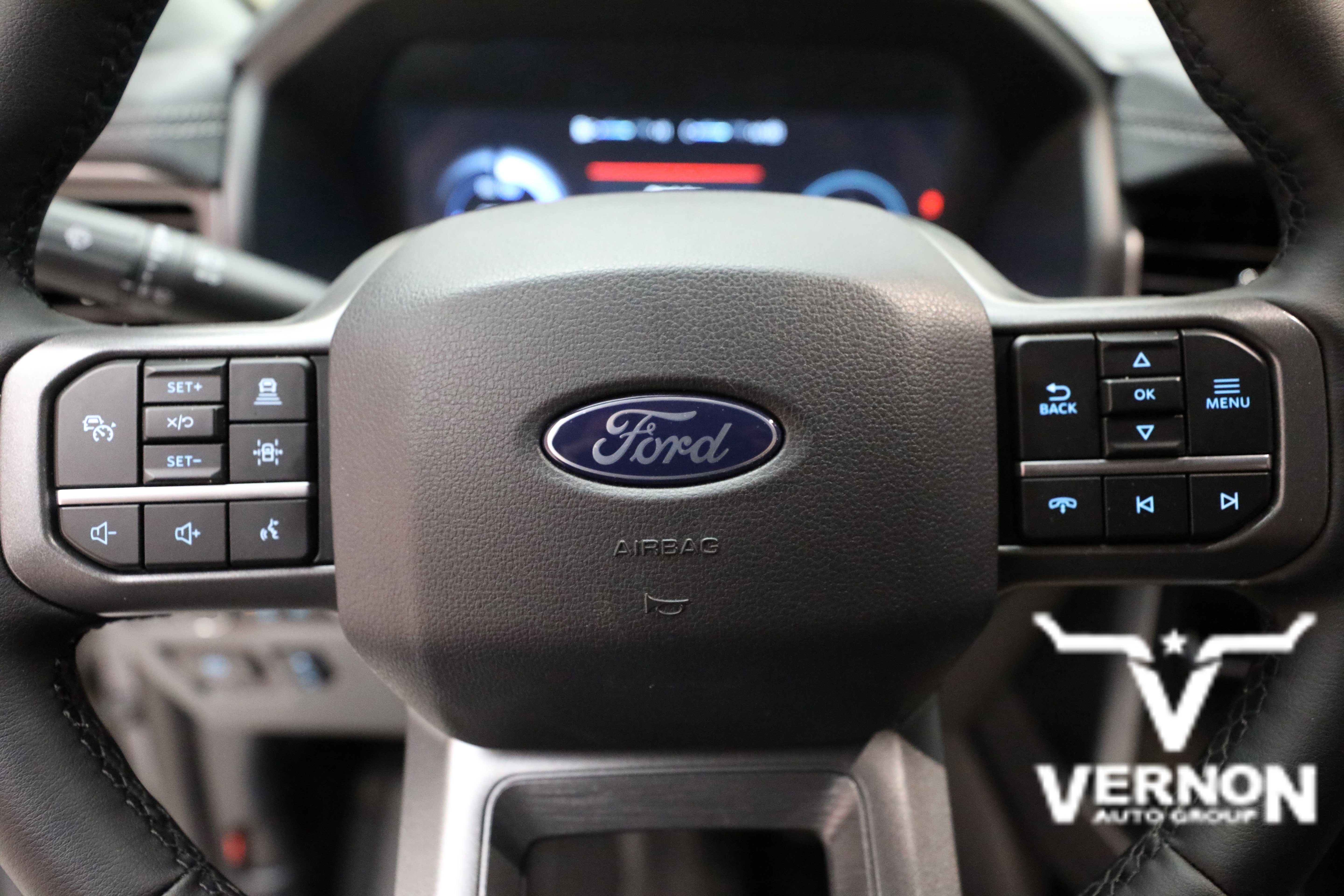 2025 Ford F-150 Lightning Flash - Photo 22