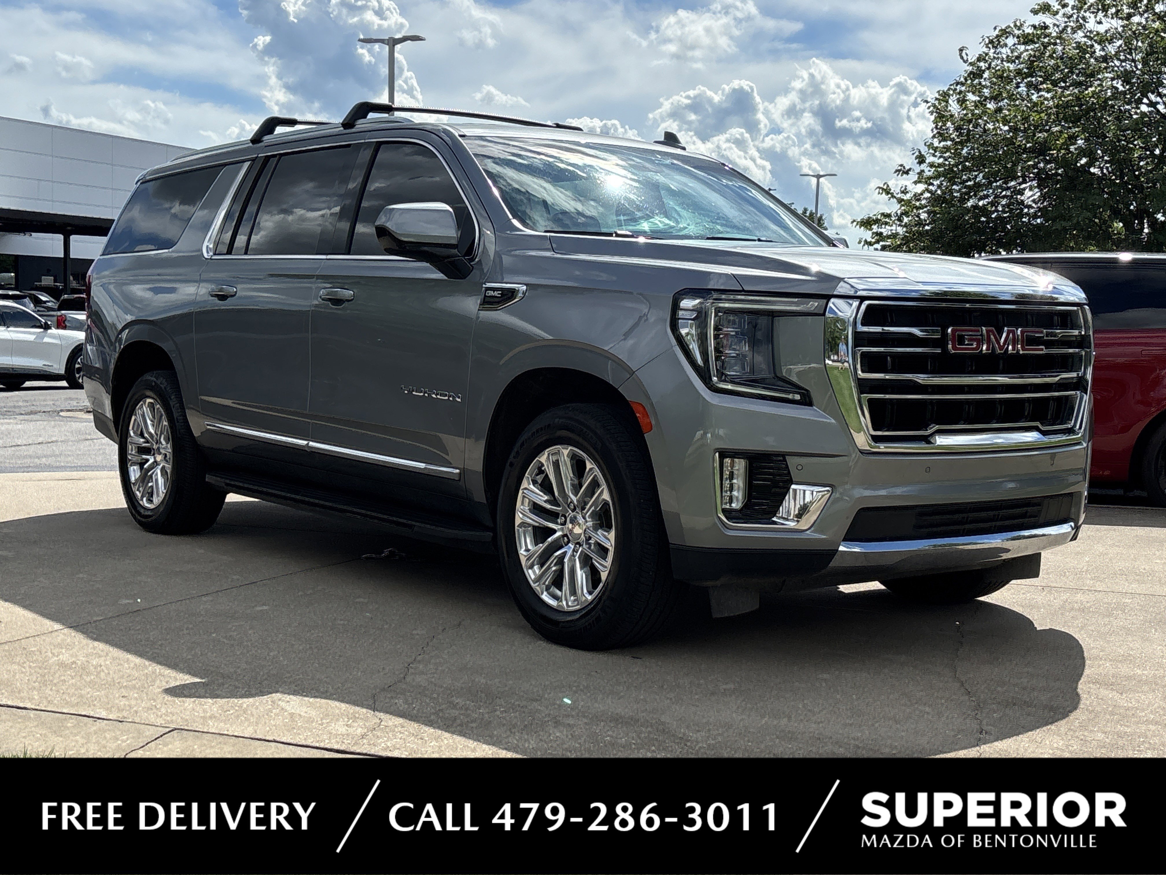 2023 GMC Yukon 4WD SLT's photo