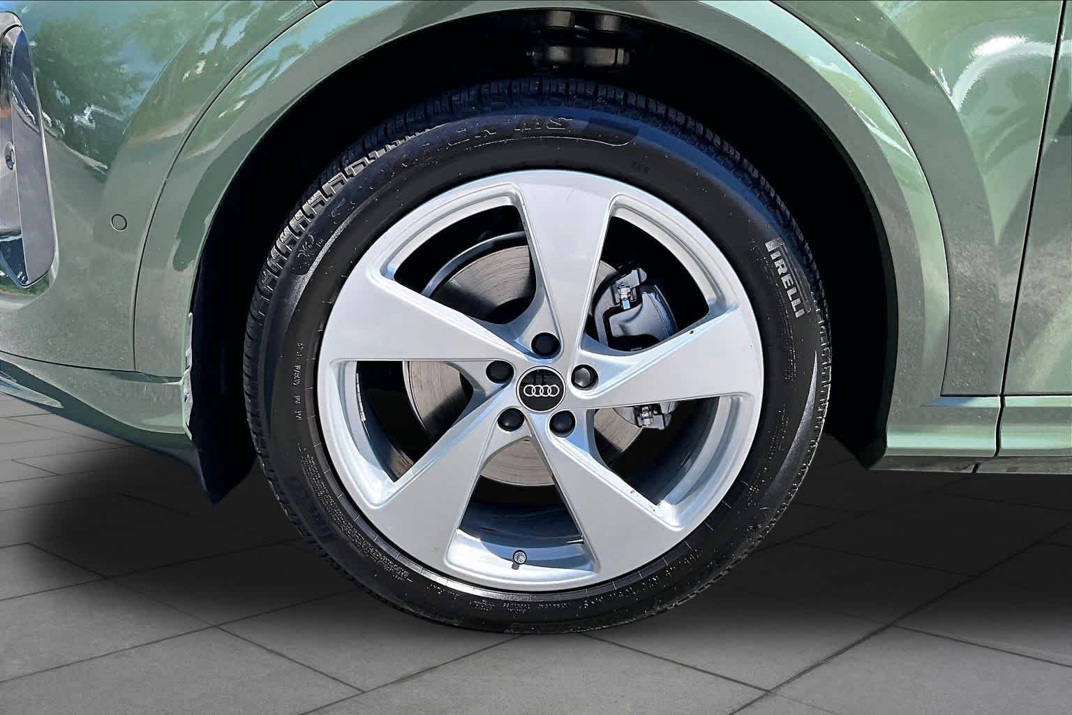 Used 2025 District Green Metallic Audi Prestige image 11