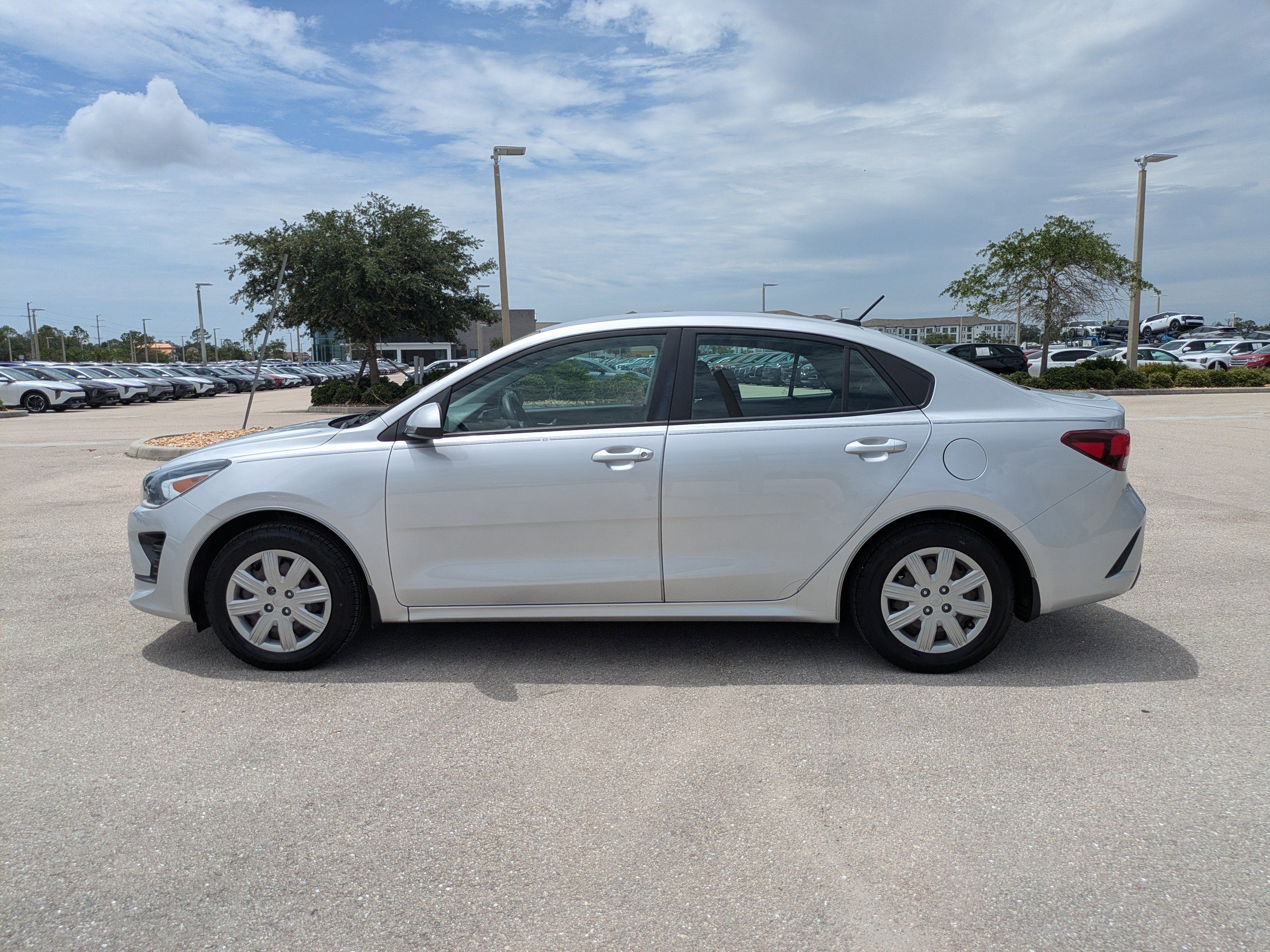 Certified Used 2021 Silky Silver Kia S image 10