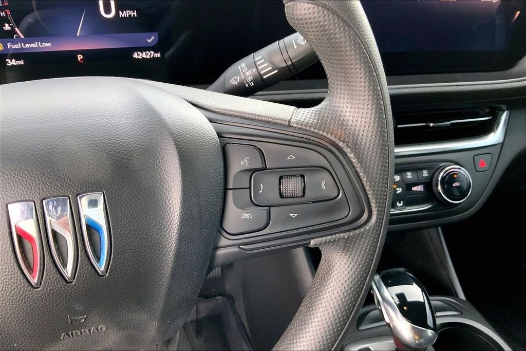 Used 2024 Summit White Buick Preferred image 19