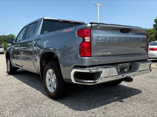 Used 2021 Gray Chevrolet LT image 6