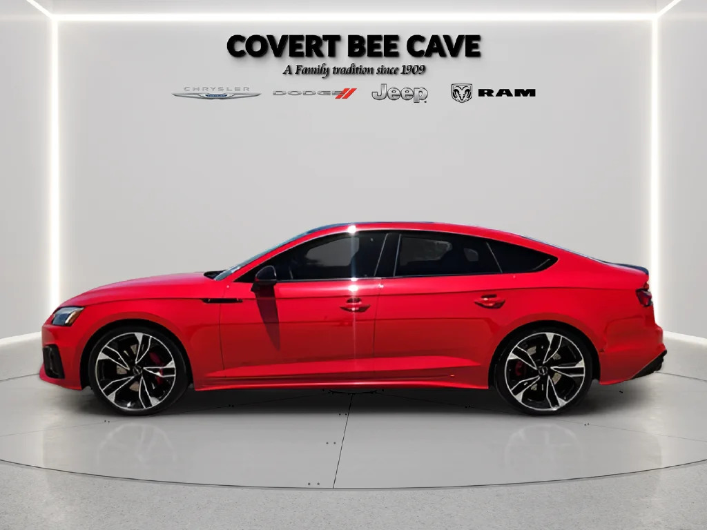 Used 2024  Audi 3.0T Prestige image 4