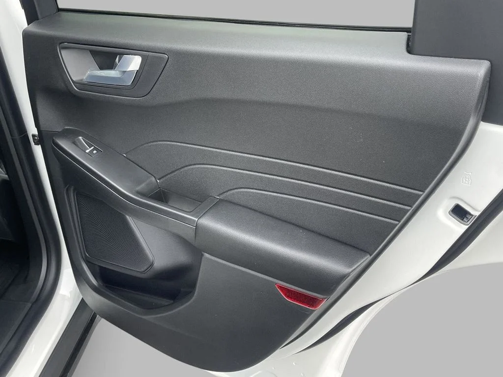 New 2026 Star White Metallic Tri-coat Ford ST-Line image 18