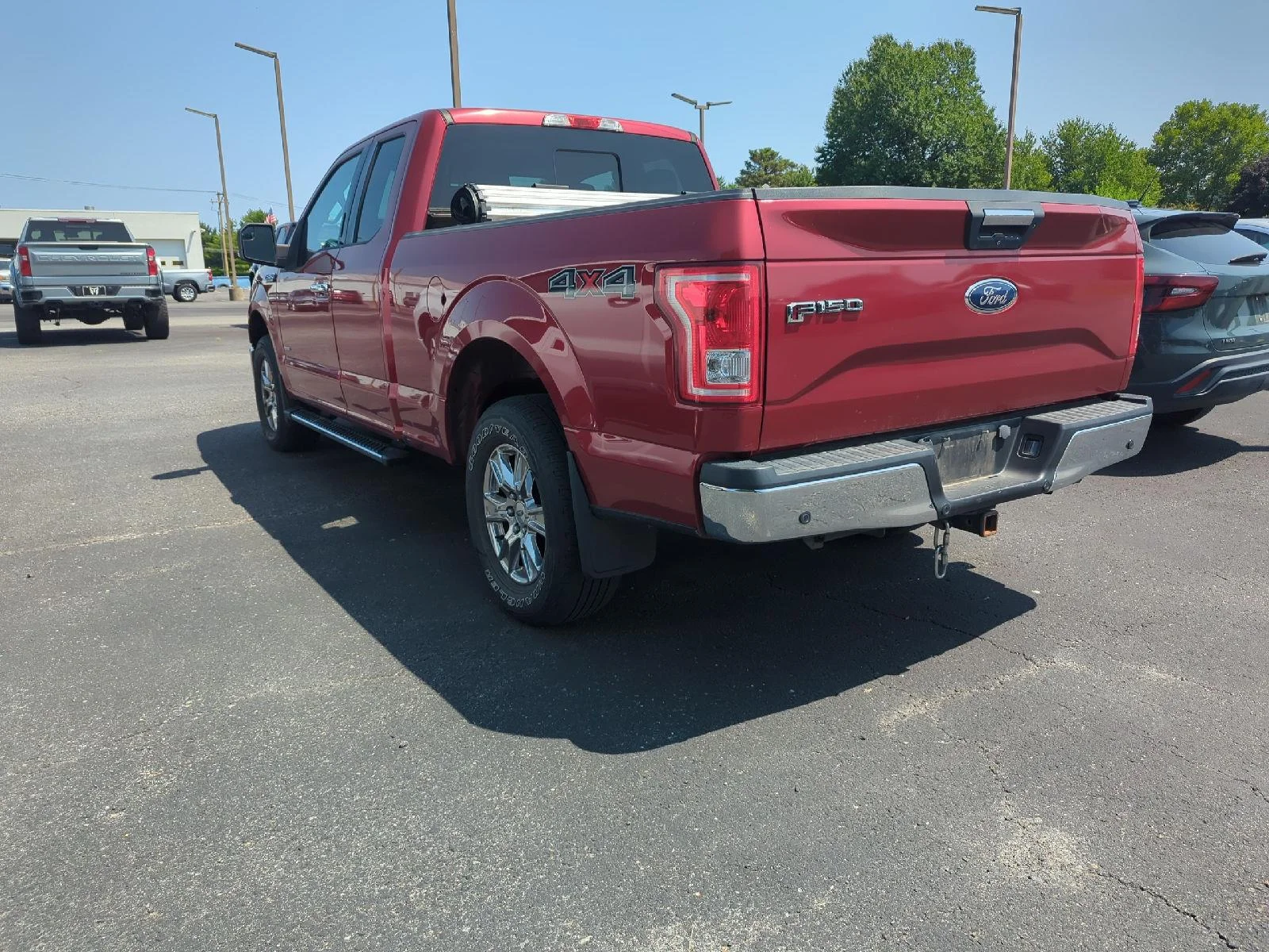 Used 2016 Red Ford XLT image 5
