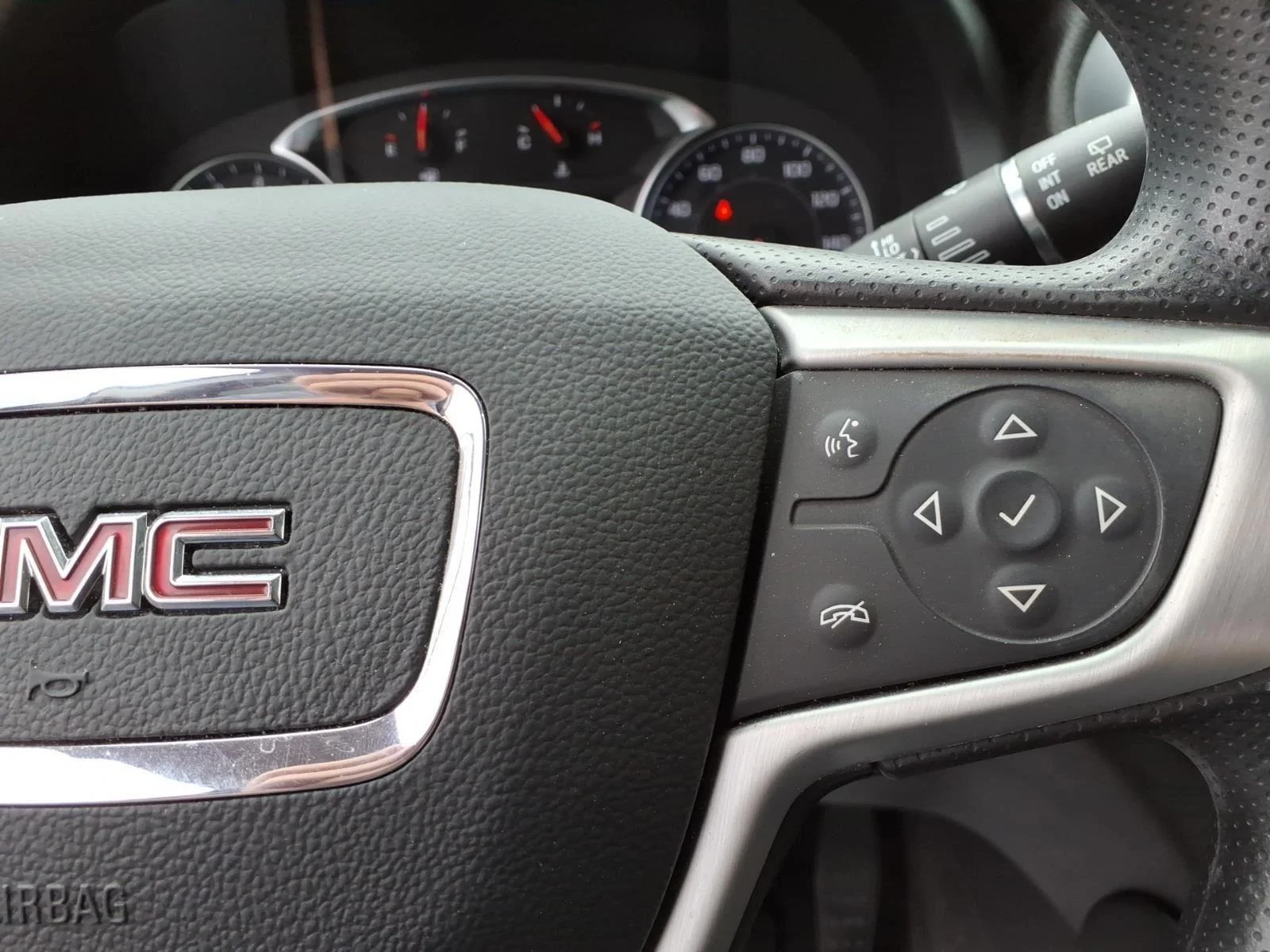 Used 2023 Ebony Twilight Metallic GMC SLE image 14