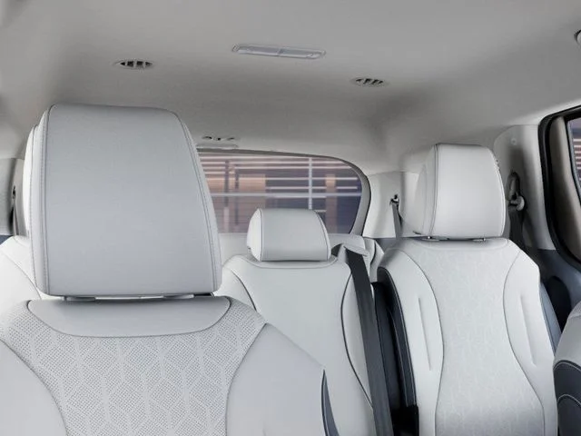 New 2026 White Kia EX image 27