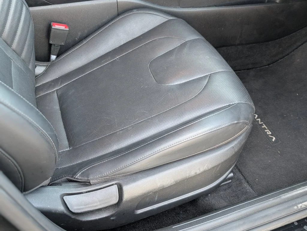 Used 2023 Black Hyundai Limited image 15