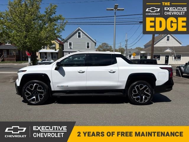 2024 Chevrolet Silverado EV RST's photo