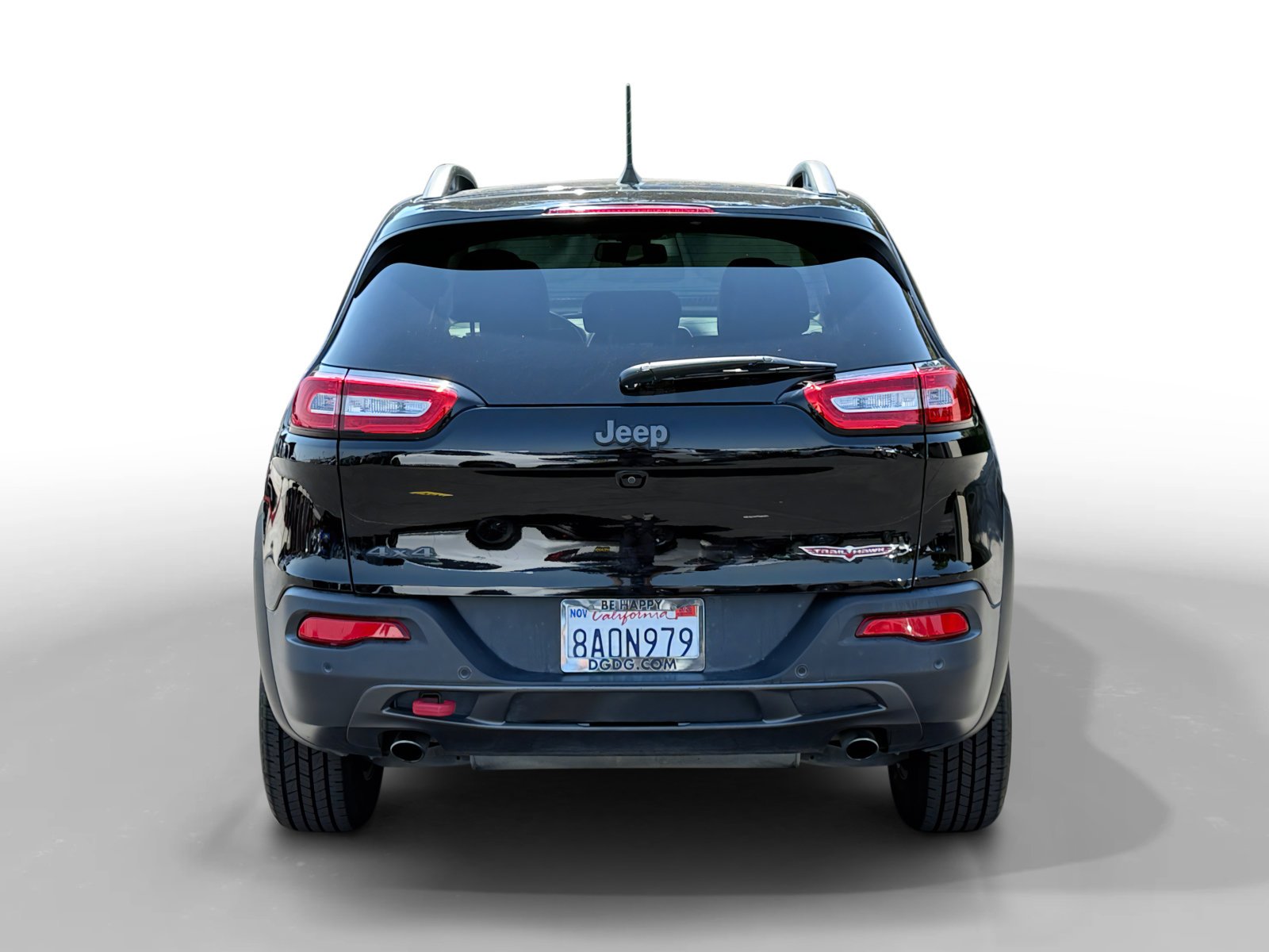 Used 2018 Diamond Black Jeep Trailhawk image 4