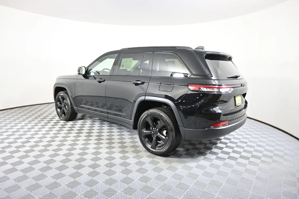 Used 2023 Black Jeep Limited image 4