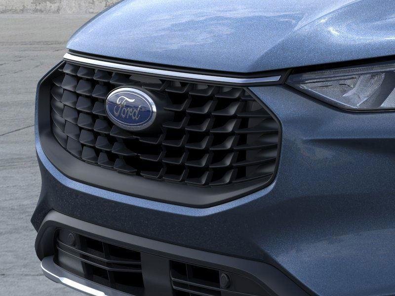 New 2025 Vapor Blue Ford Active image 10