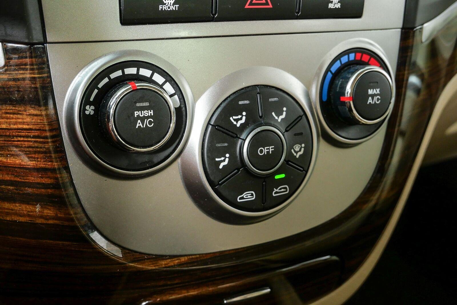 Used 2011 Phantom Black Metallic Hyundai GLS image 14