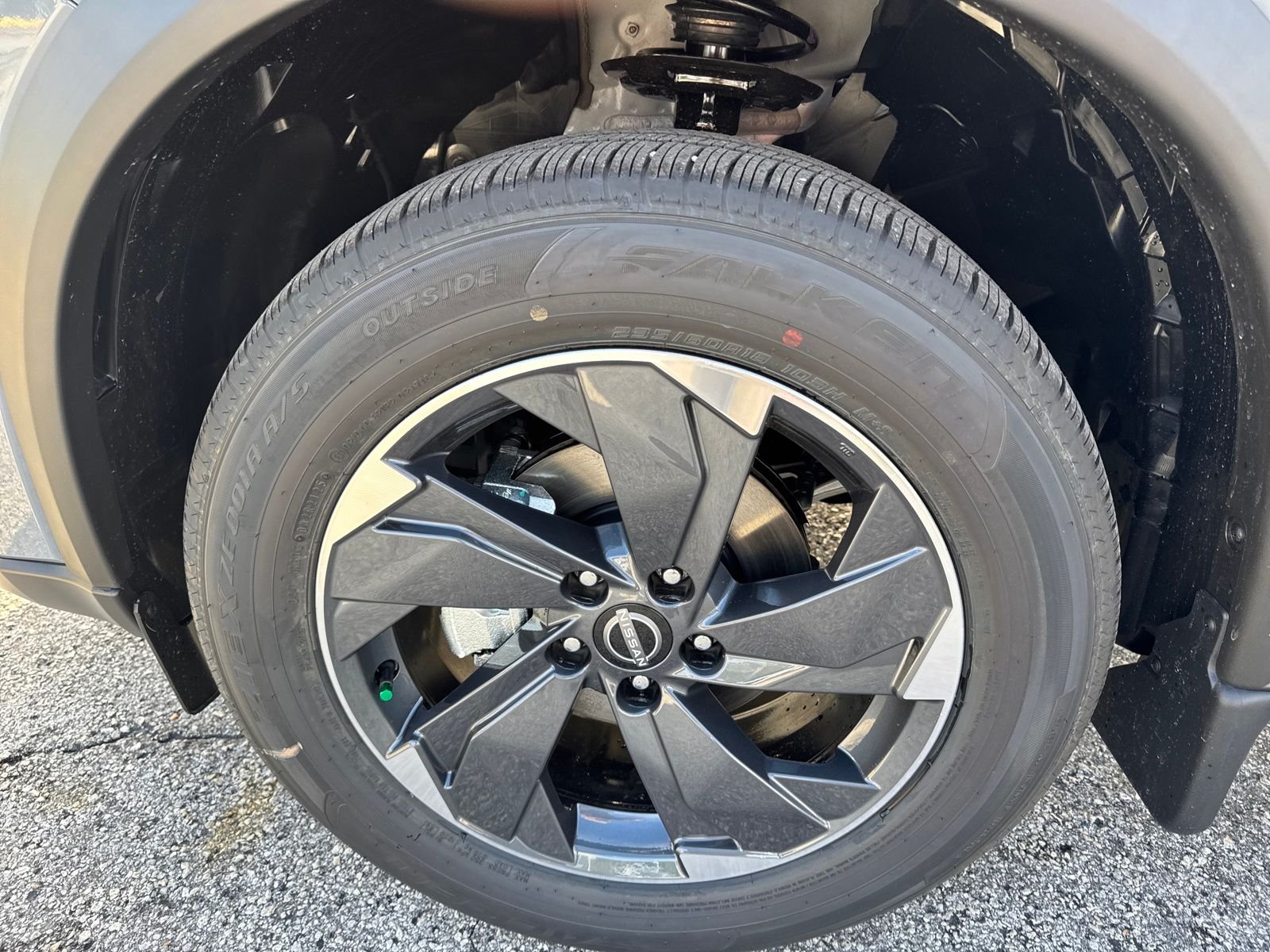 New 2026 Nissan Rogue SV 4D Sport Utility