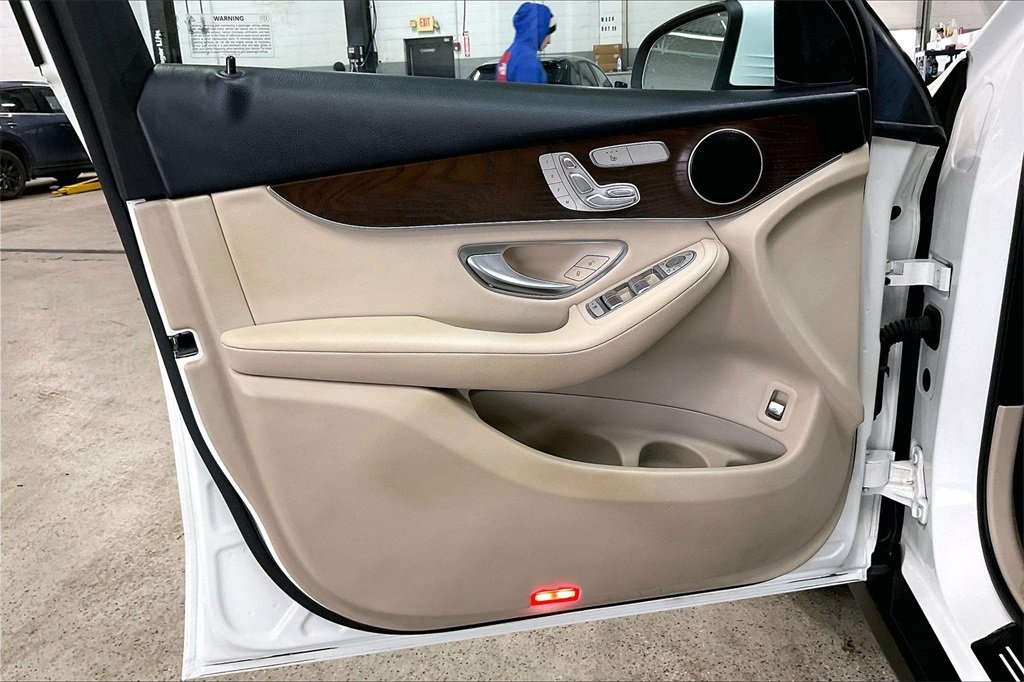 2019 MERCEDES-BENZ GLC-CLASS - Image 22