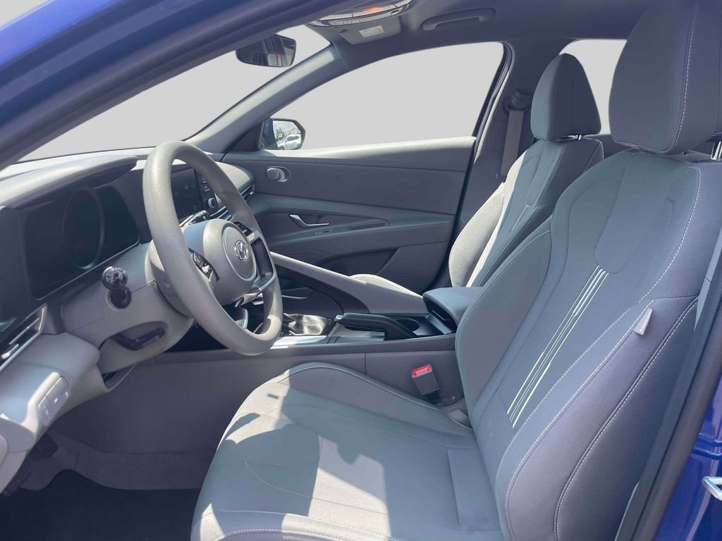 Used 2023 Blue Hyundai SEL image 16