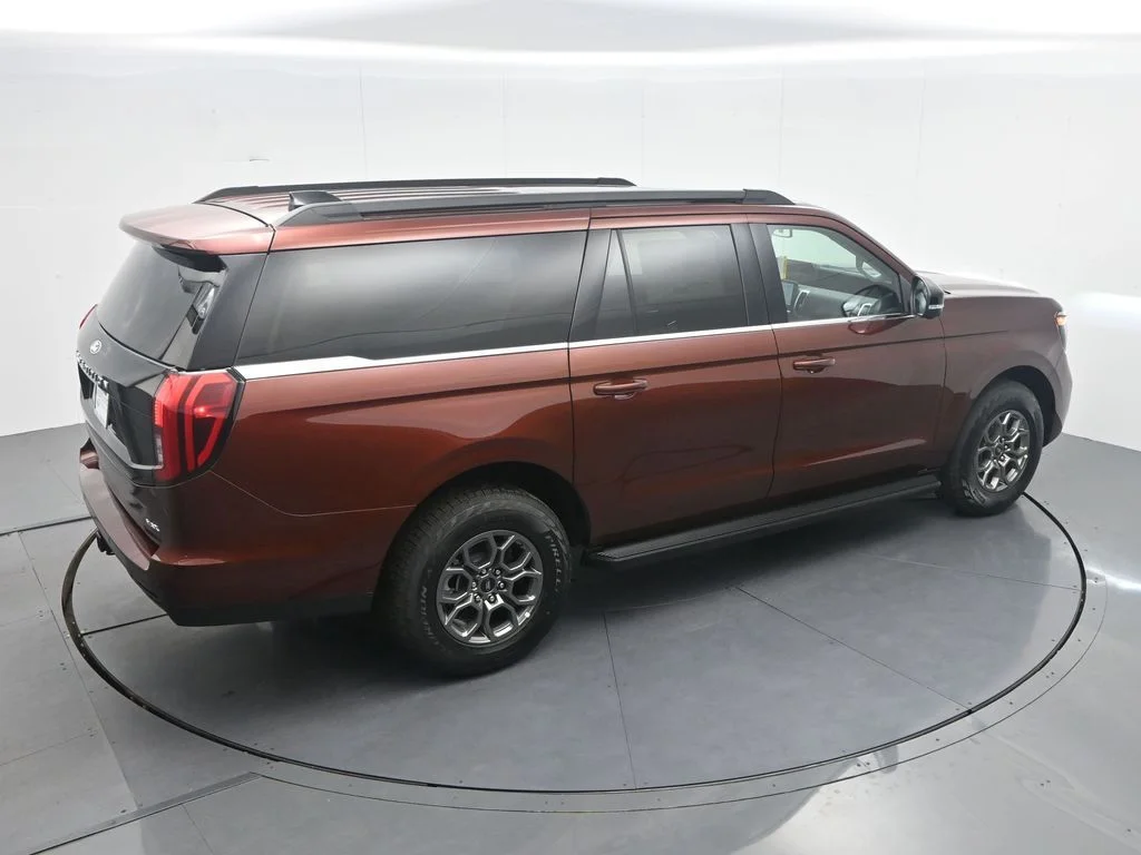 New 2027 Bronze Fire Metallic Tinted Clearcoat Ford MAX Active image 37