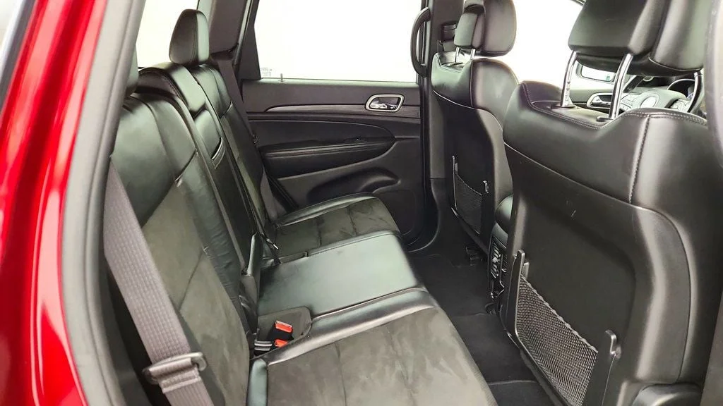 Used 2019 Velvet Red Pearlcoat Jeep Altitude 4x4 image 23