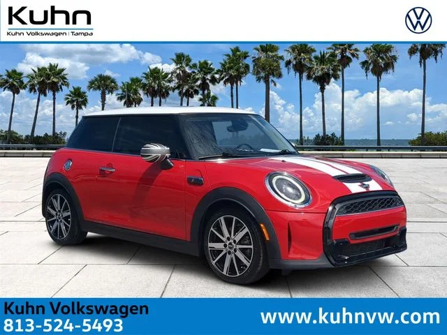 2022 MINI Hardtop Cooper S's photo
