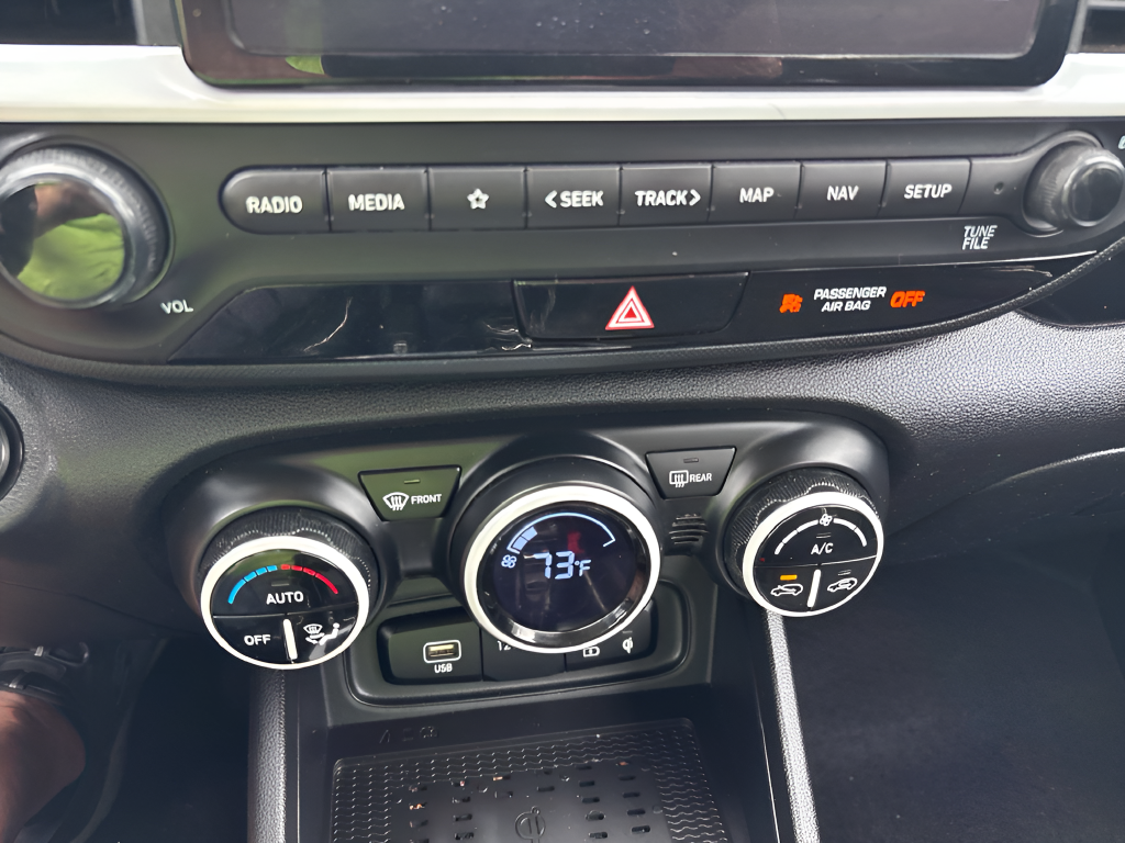 Used 2023 Blue Hyundai Limited image 31