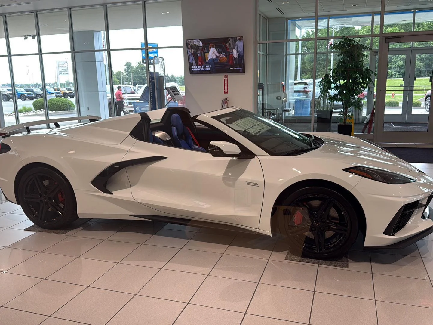 New 2026 Arctic White Chevrolet 3LT image 2