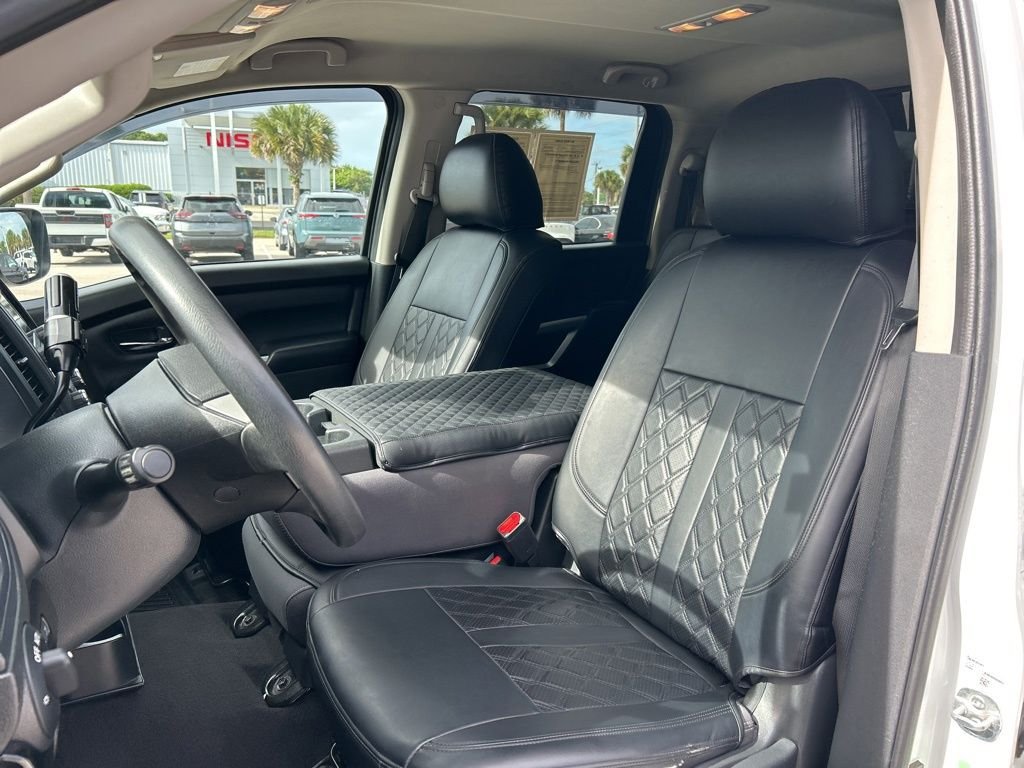 Used 2023 White Nissan SV image 20