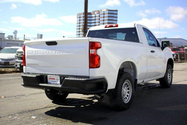 New 2026 Summit White Chevrolet WT image 6
