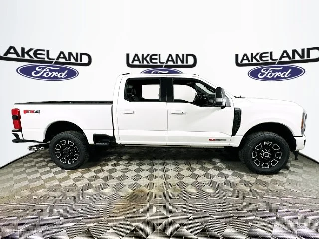 New 2026 White Ford Platinum image 2