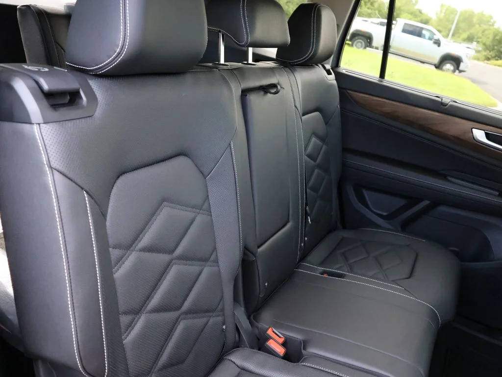 New 2026 Gray Volkswagen 2.0T SE w/Technology image 30