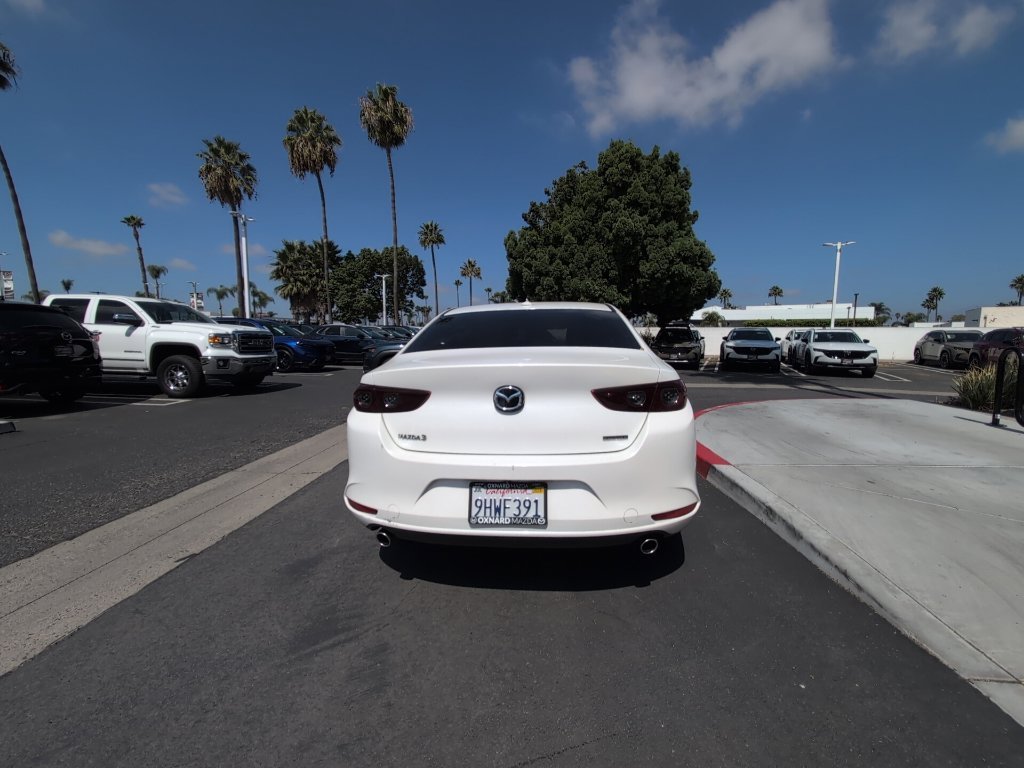 Used 2020 White Mazda Preferred image 17