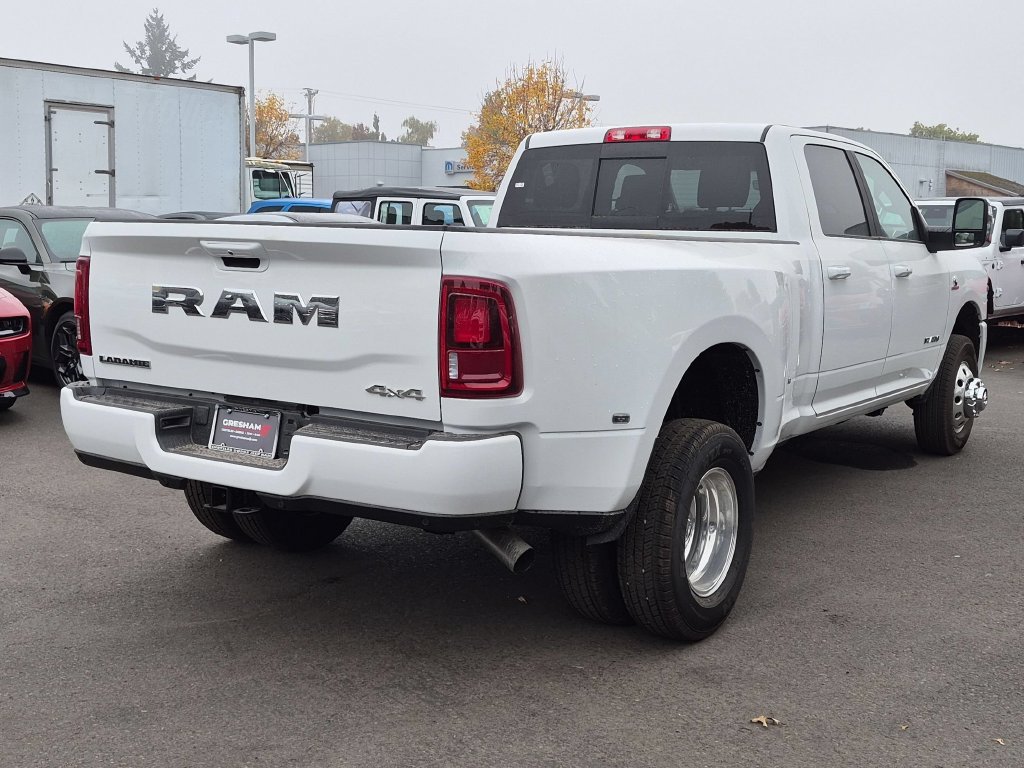 New 2027 Bright White Clear-Coat Exterior Paint RAM Laramie image 7