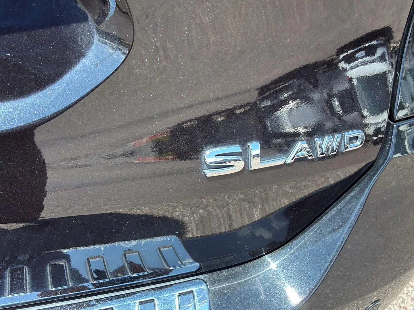 Used 2020 Magnetic Black Pearl Nissan SL image 8