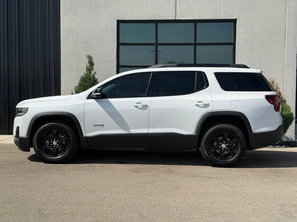 Used 2020 White GMC AT4 image 2