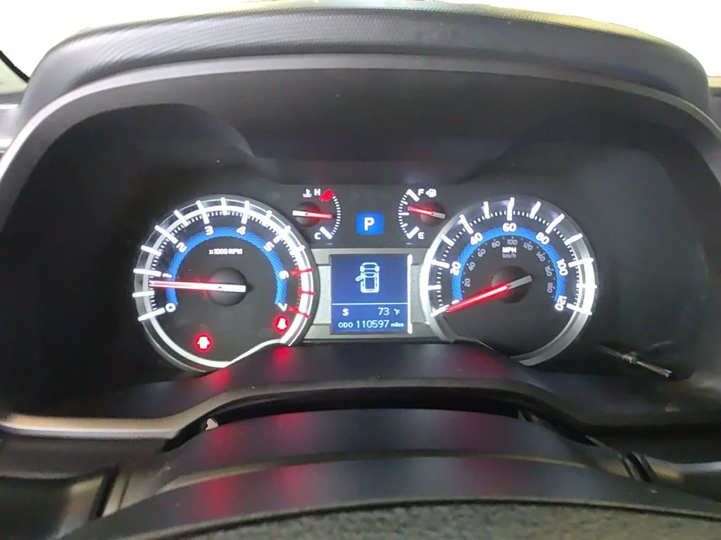 Used 2018 Gray Toyota SR5 image 14